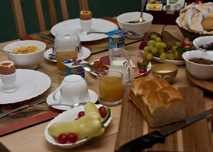 Bellevue Bed & Breakfast 3*